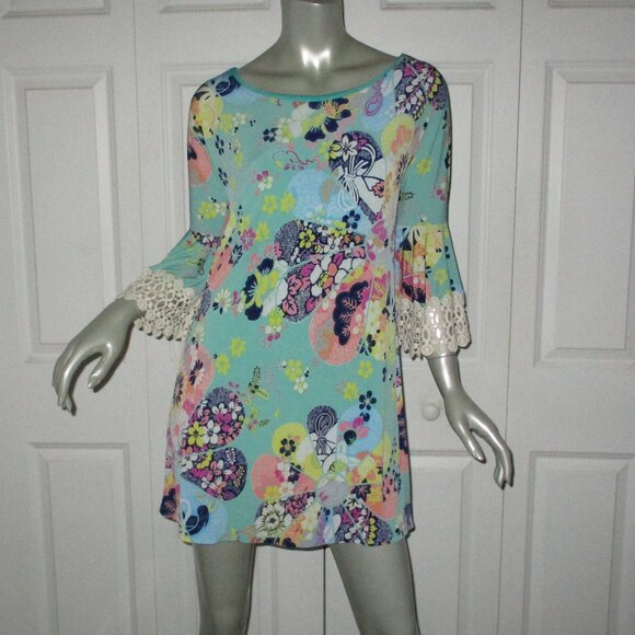 JUDITH MARCH Green Floral 60's Inspired Mini Dress Crochet Sleeves - Picture 1 of 5